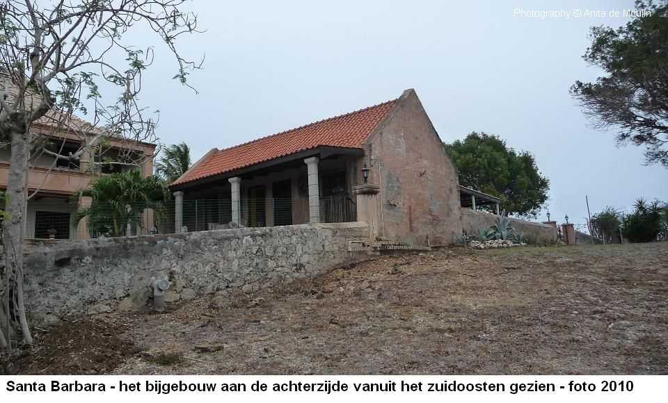 37. Santa Barbara bijgebouw achterzijde 2010